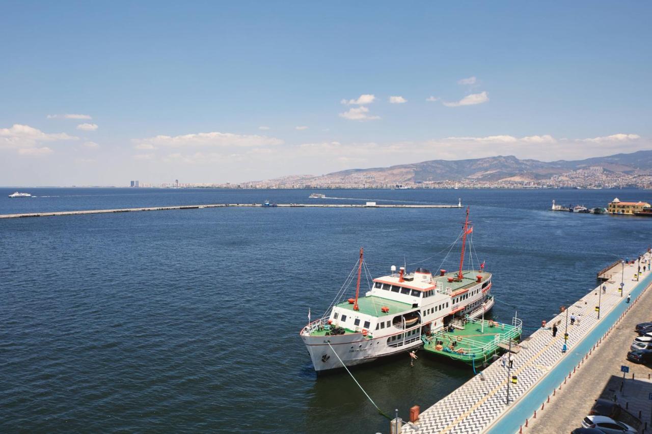 Izmir Marriott Hotel Екстер'єр фото The port of İskenderun