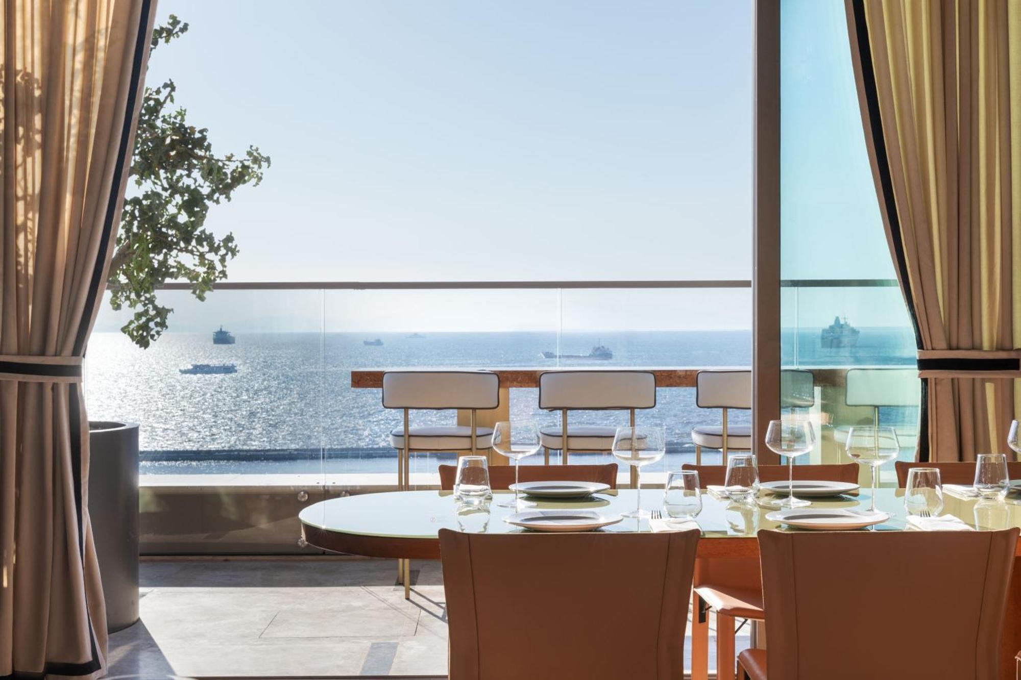 Izmir Marriott Hotel Екстер'єр фото The View